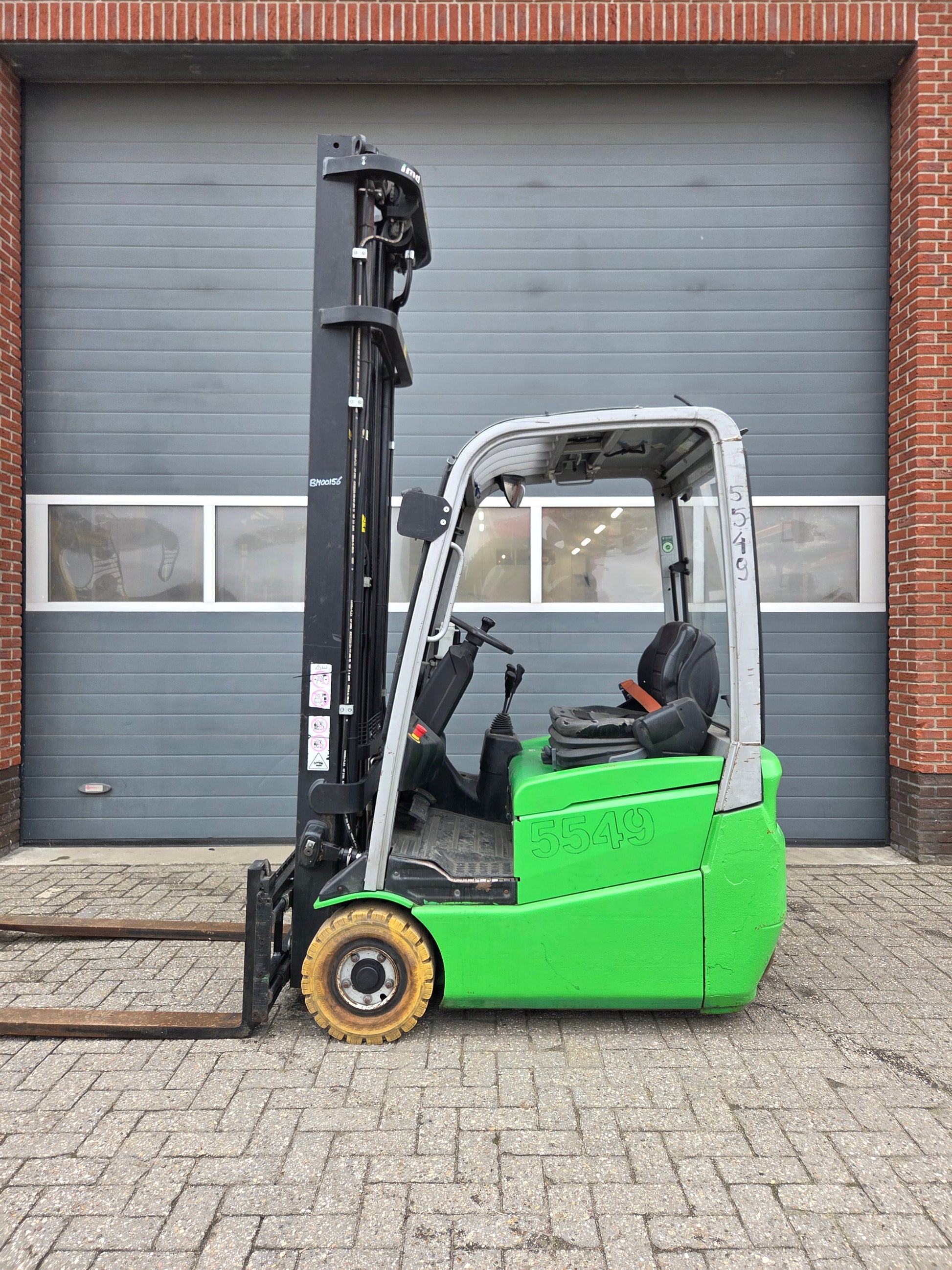 Heftruck Cesab B315 Triplex Sideshift Freelift 7000 mm 2017