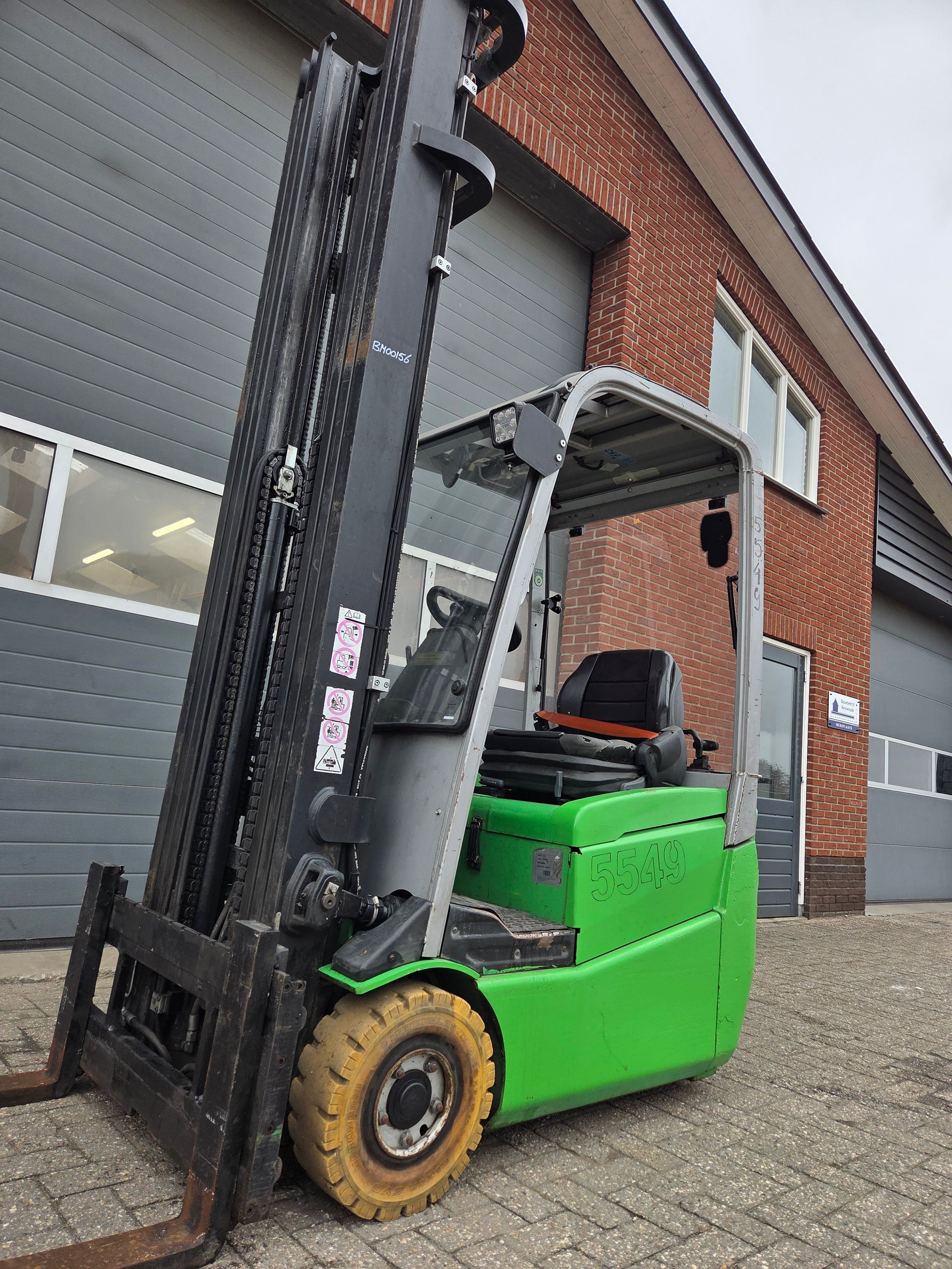 Heftruck Cesab B315 Triplex Sideshift Freelift 7000 mm 2017