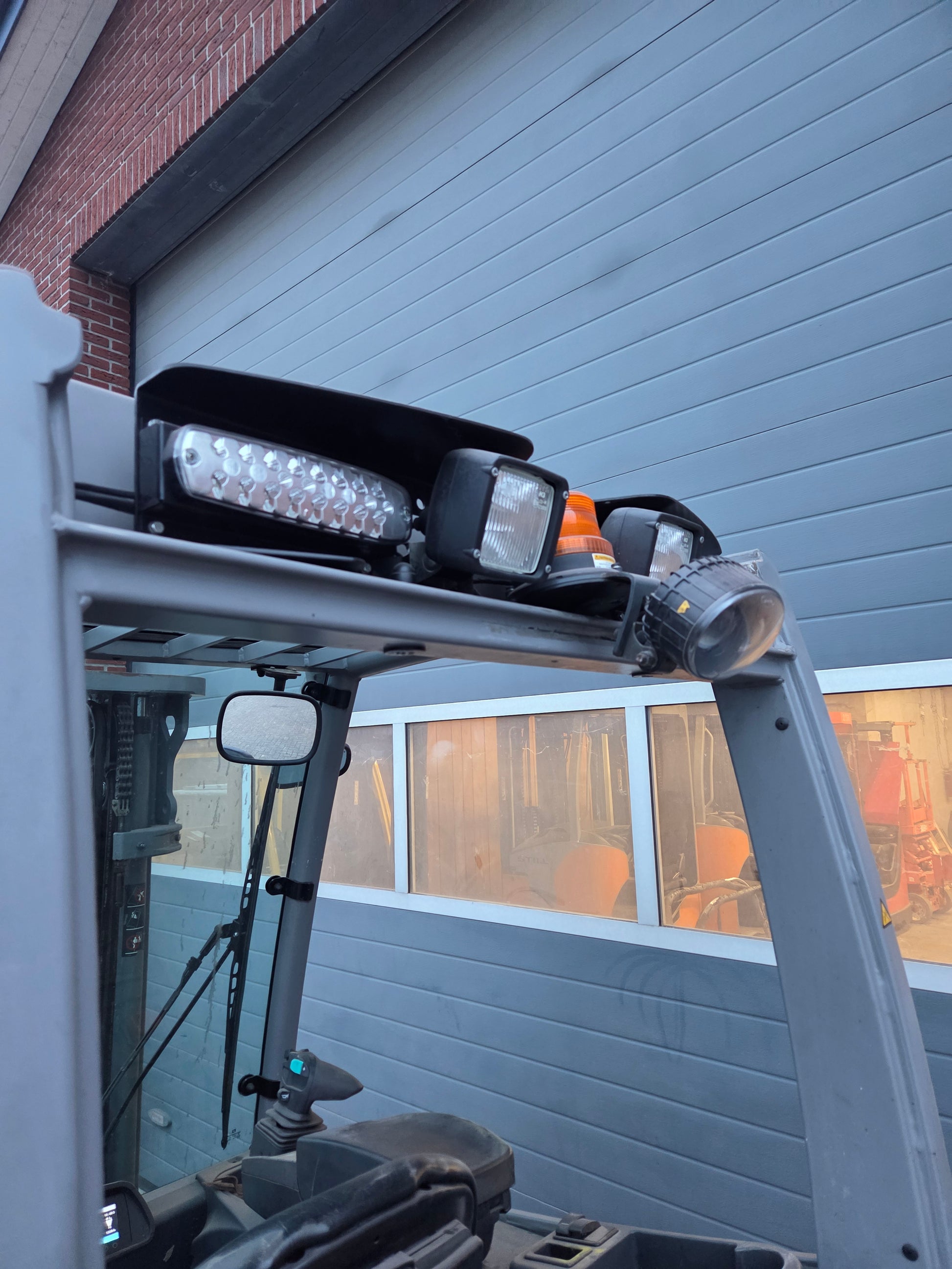 Heftruck Jungheinrich EFG425K Triplex Freelift Sideshift 2016