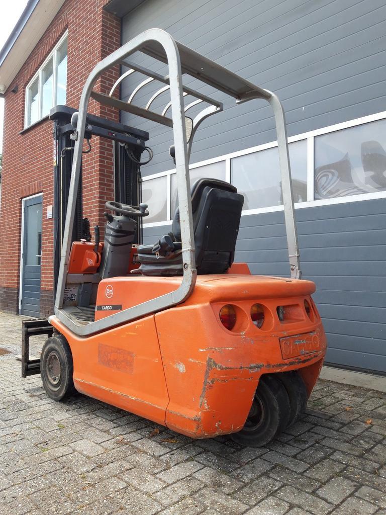 Heftruck BT 1500 Kg Triplex Sideshift 445 cm 2004