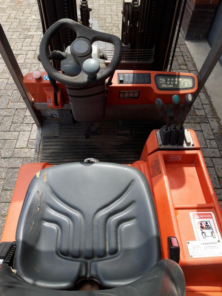 Heftruck BT 1500 Kg Triplex Sideshift 445 cm 2004