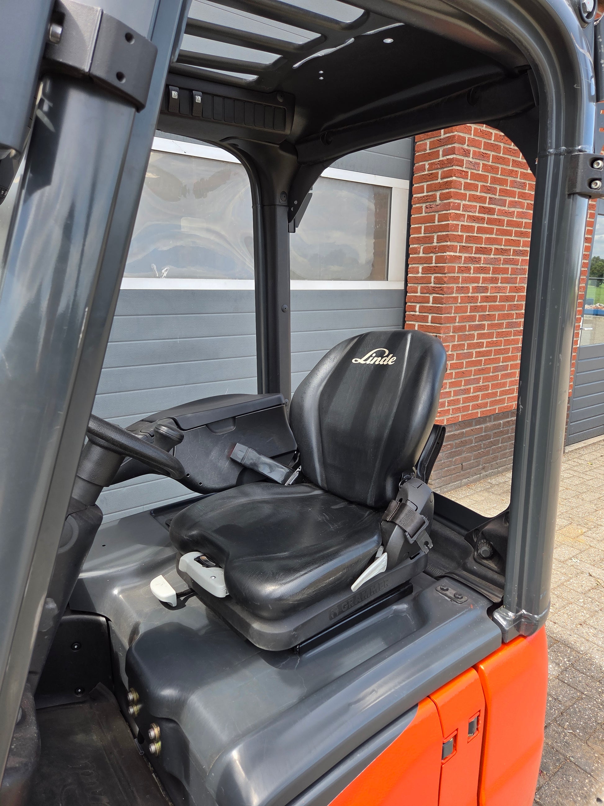 Heftruck Linde E12 Triplex Sideshift Freelift 6500 mm 2018 nieuwstaat