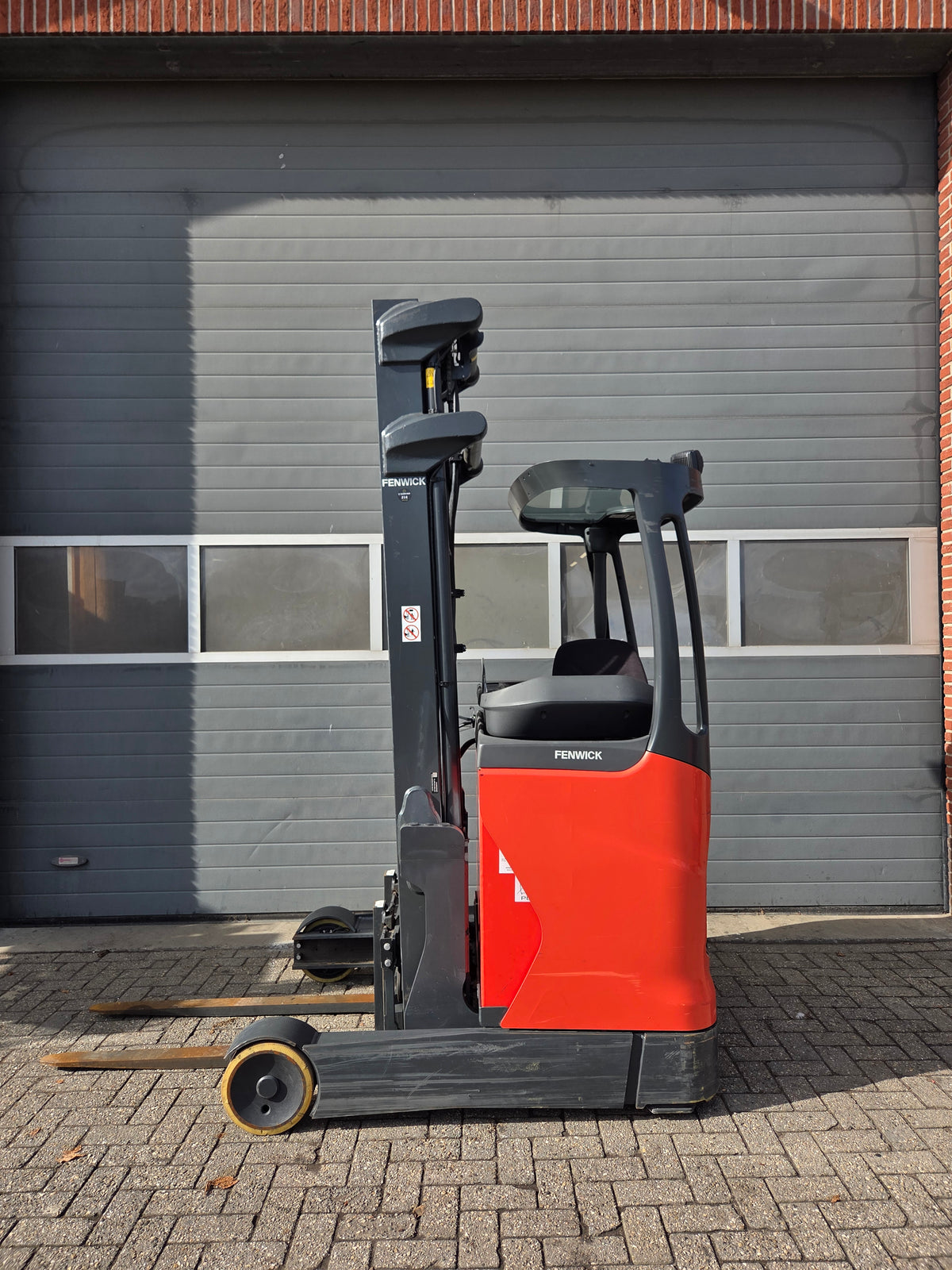 Reachtruck Linde 1000 Kg Triplex Sideshift Freelift 2019 625 cm