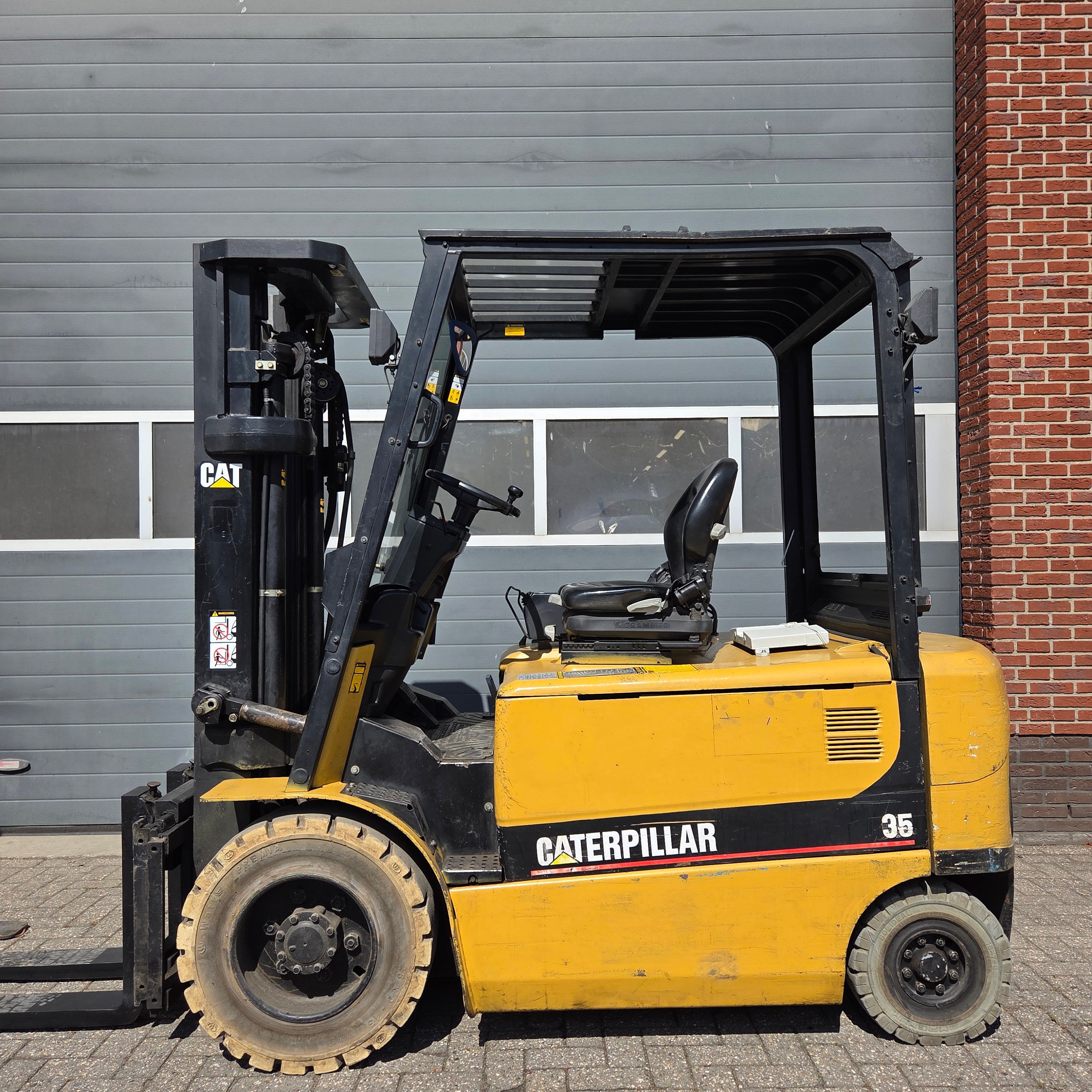 Heftruck Caterpillar 3500 Kg Triplex Sideshift Freelift 4700 mm 2003