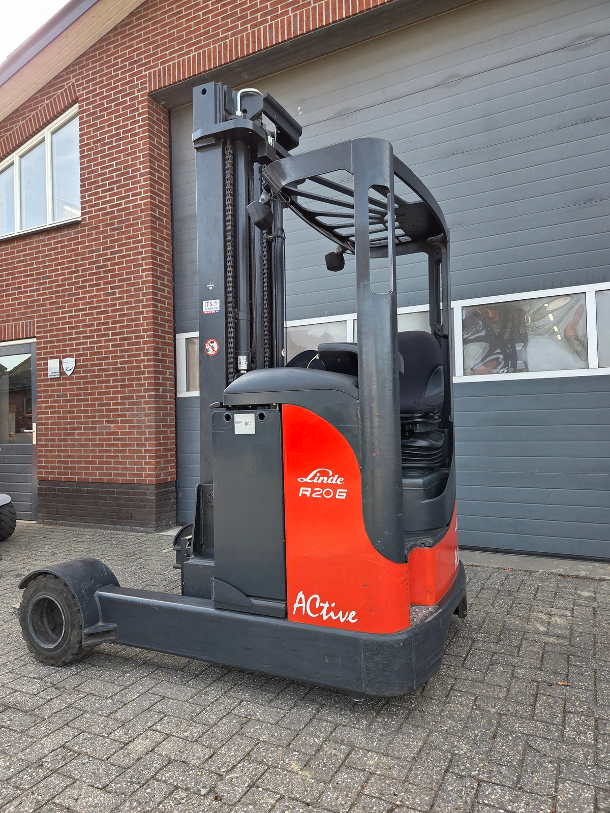 Buitenreachtruck Linde R20G-12 Triplex Sideshift Freelift