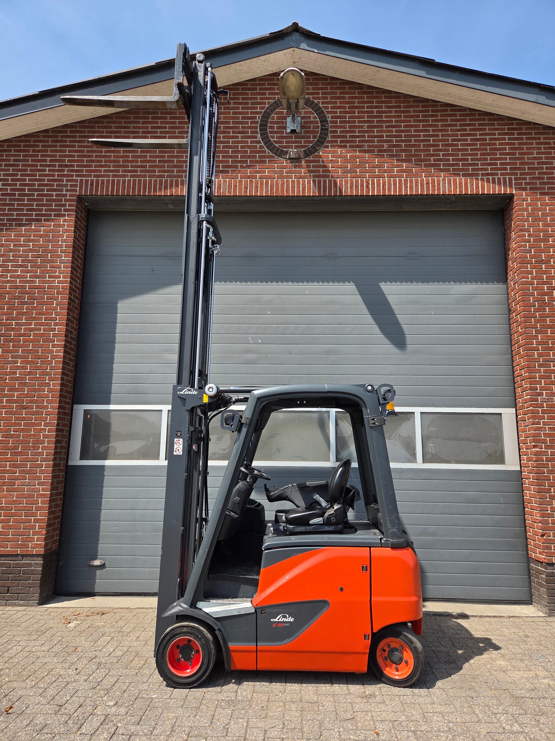 Heftruck Linde E18 Triplex Sideshift Freelift 4650 mm 2018