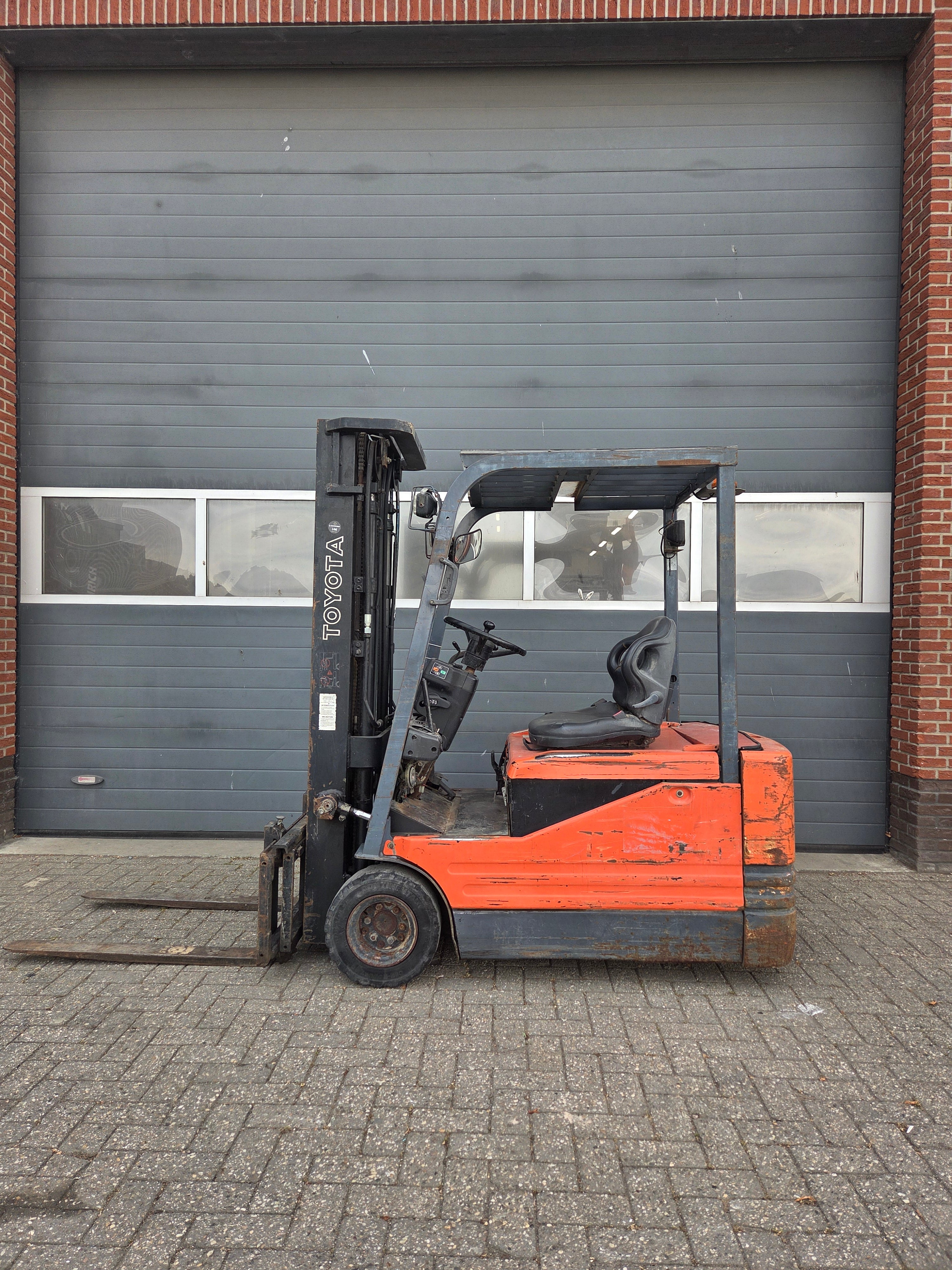 Heftruck Toyota 1800 Kg Triplex Sideshift Freelift 2002