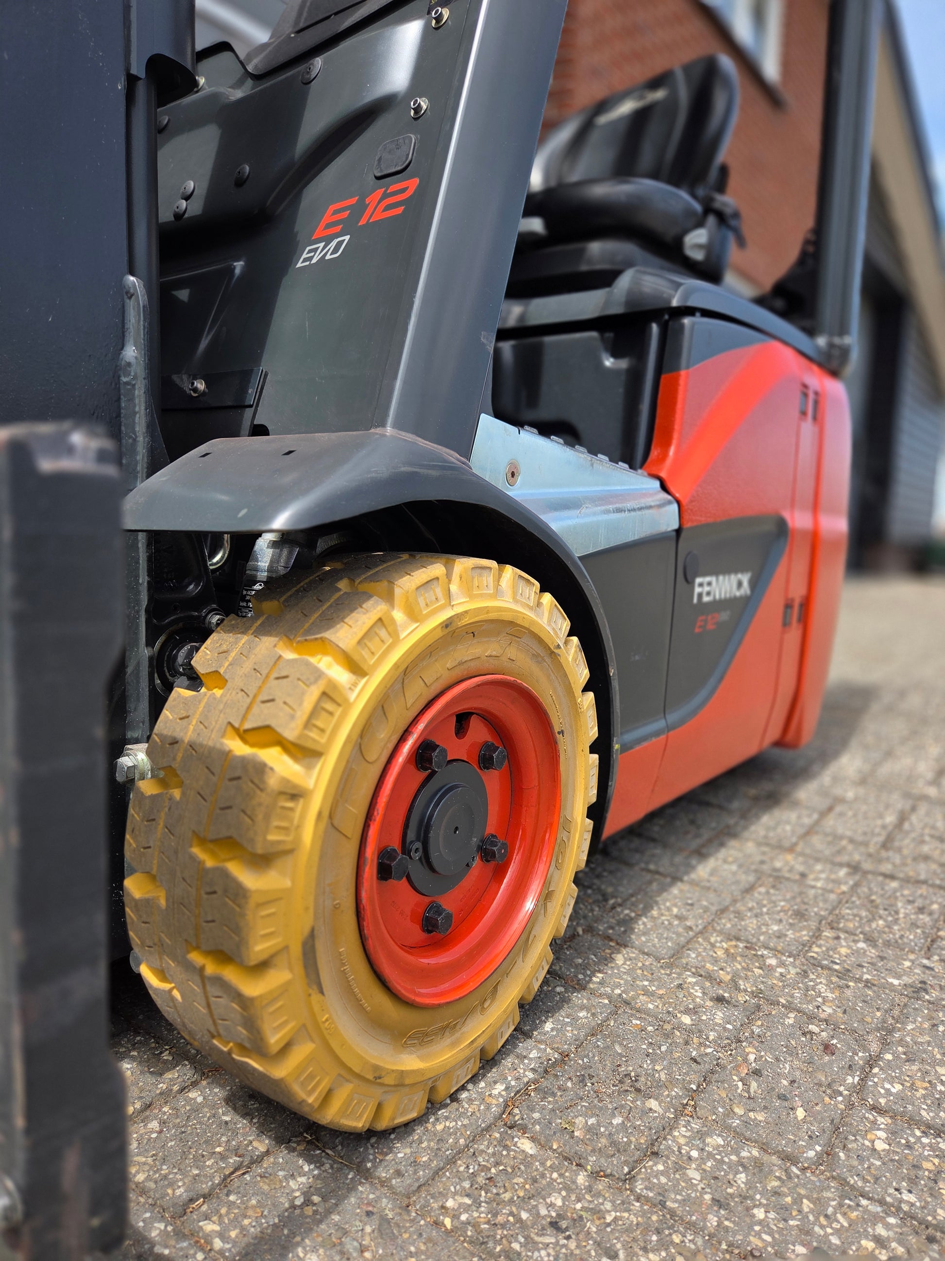 Heftruck Linde E12 Triplex Sideshift Freelift 6500 mm 2018 nieuwstaat
