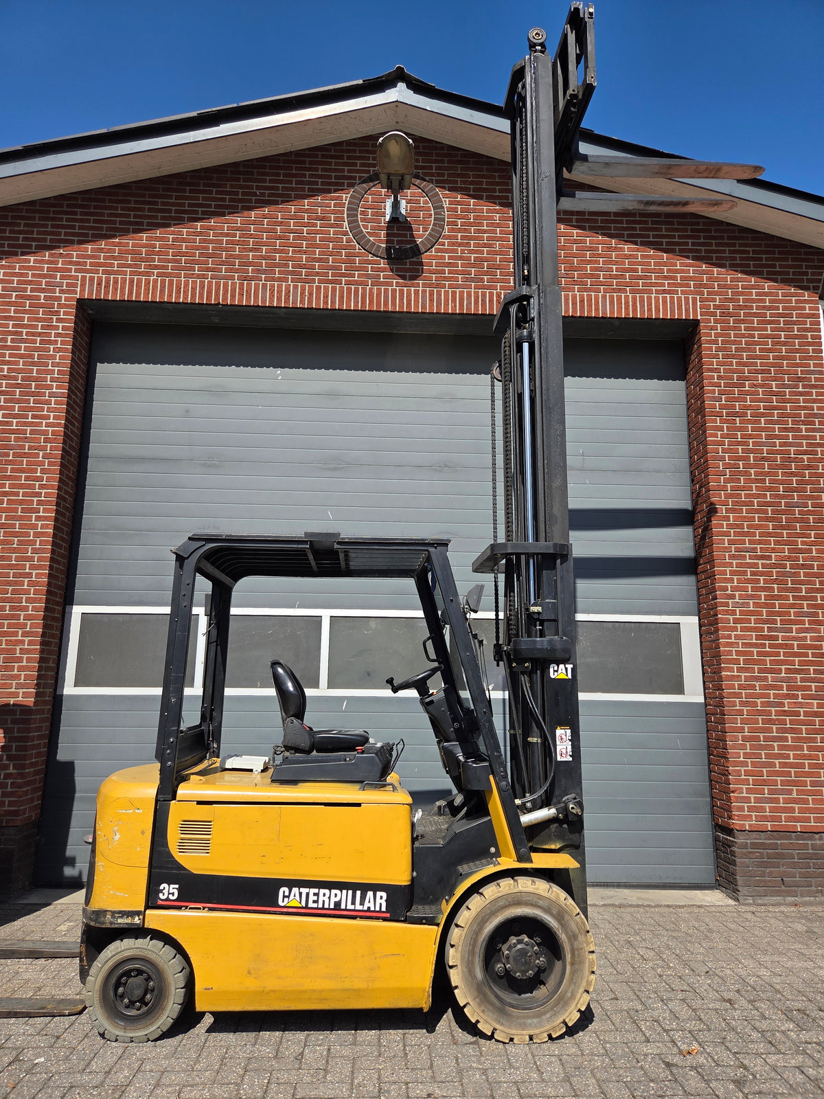 Heftruck Caterpillar 3500 Kg Triplex Sideshift Freelift 4700 mm 2003