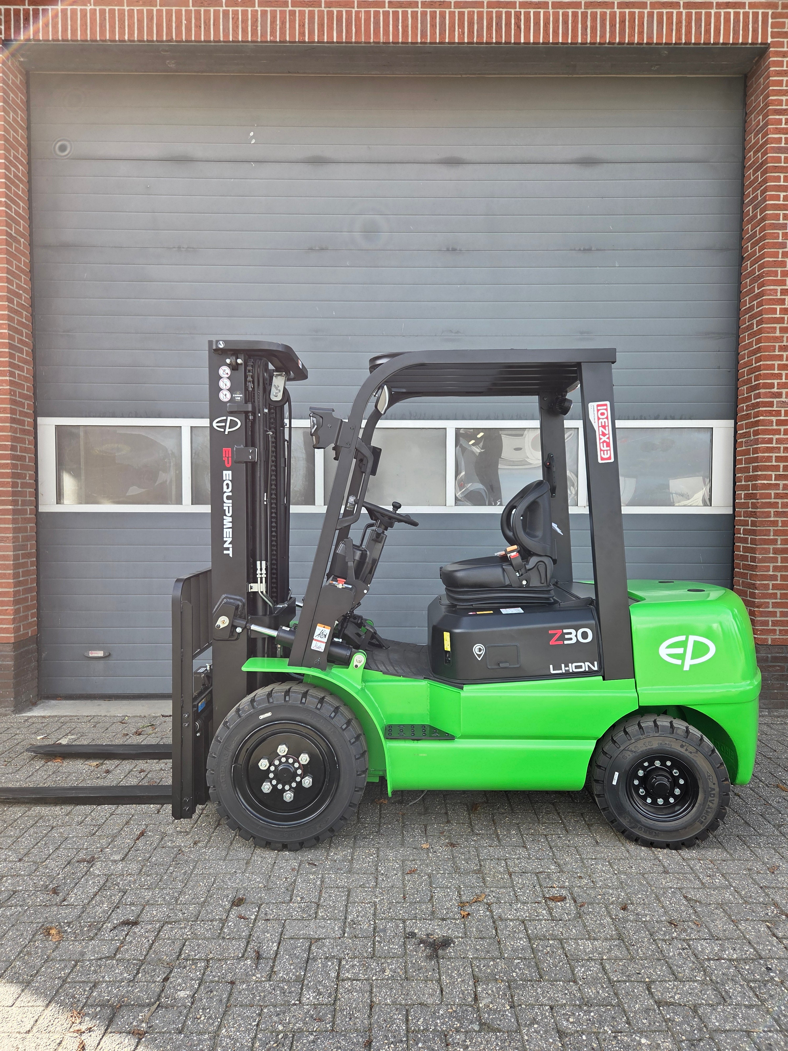 Heftruck EP EFXZ301H LI-ION Triplex Freelift 3000 Kg 2026 nieuw!