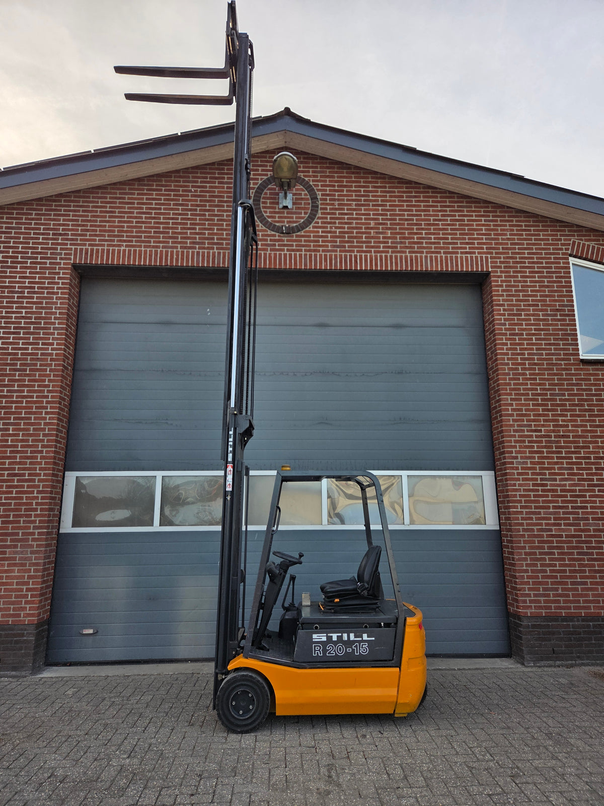 Heftruck STILL R20-15 Triplex Sideshift Freelift 6150 mm