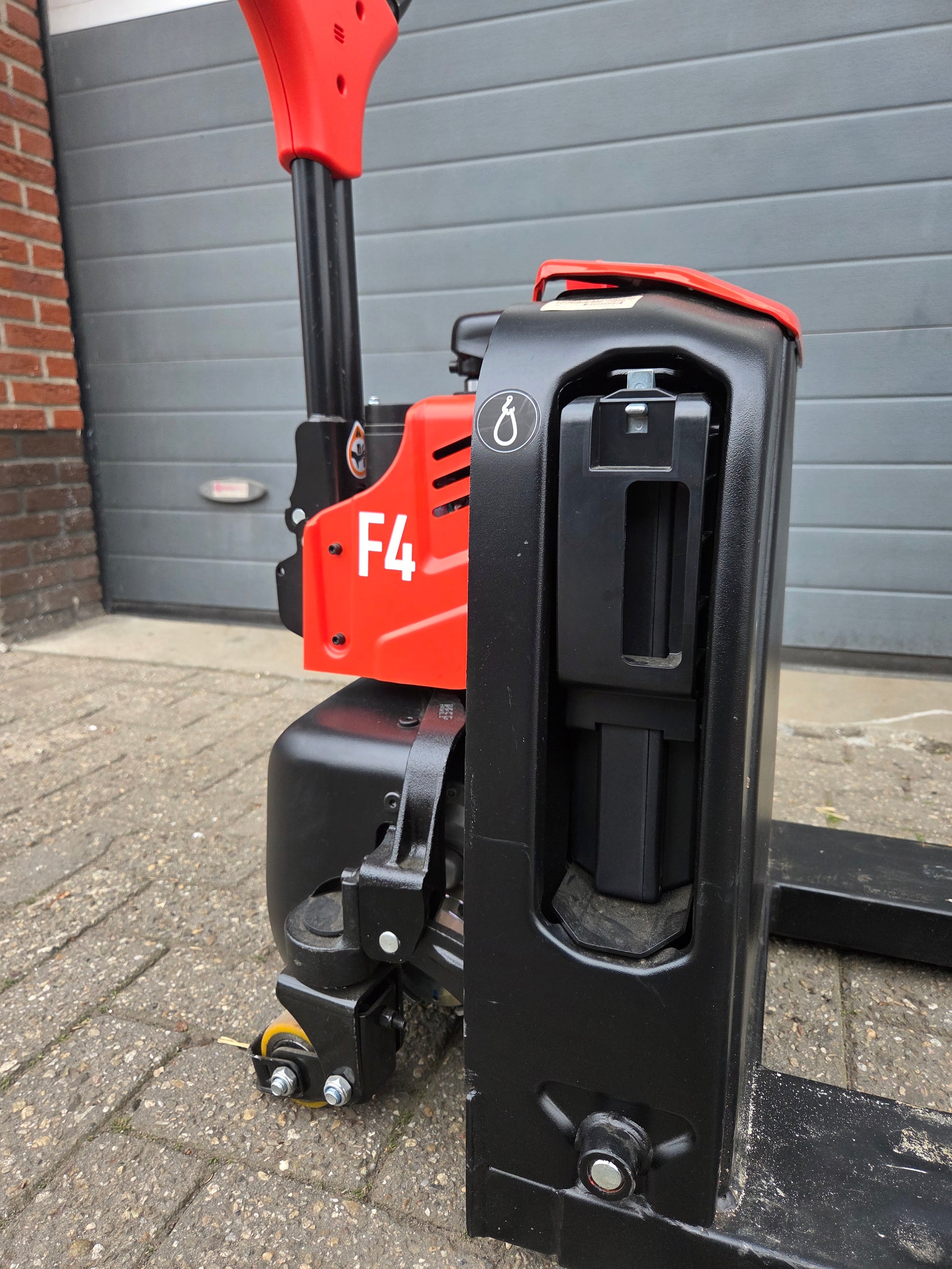 Pompwagen EP F4 1500 Kg 2025