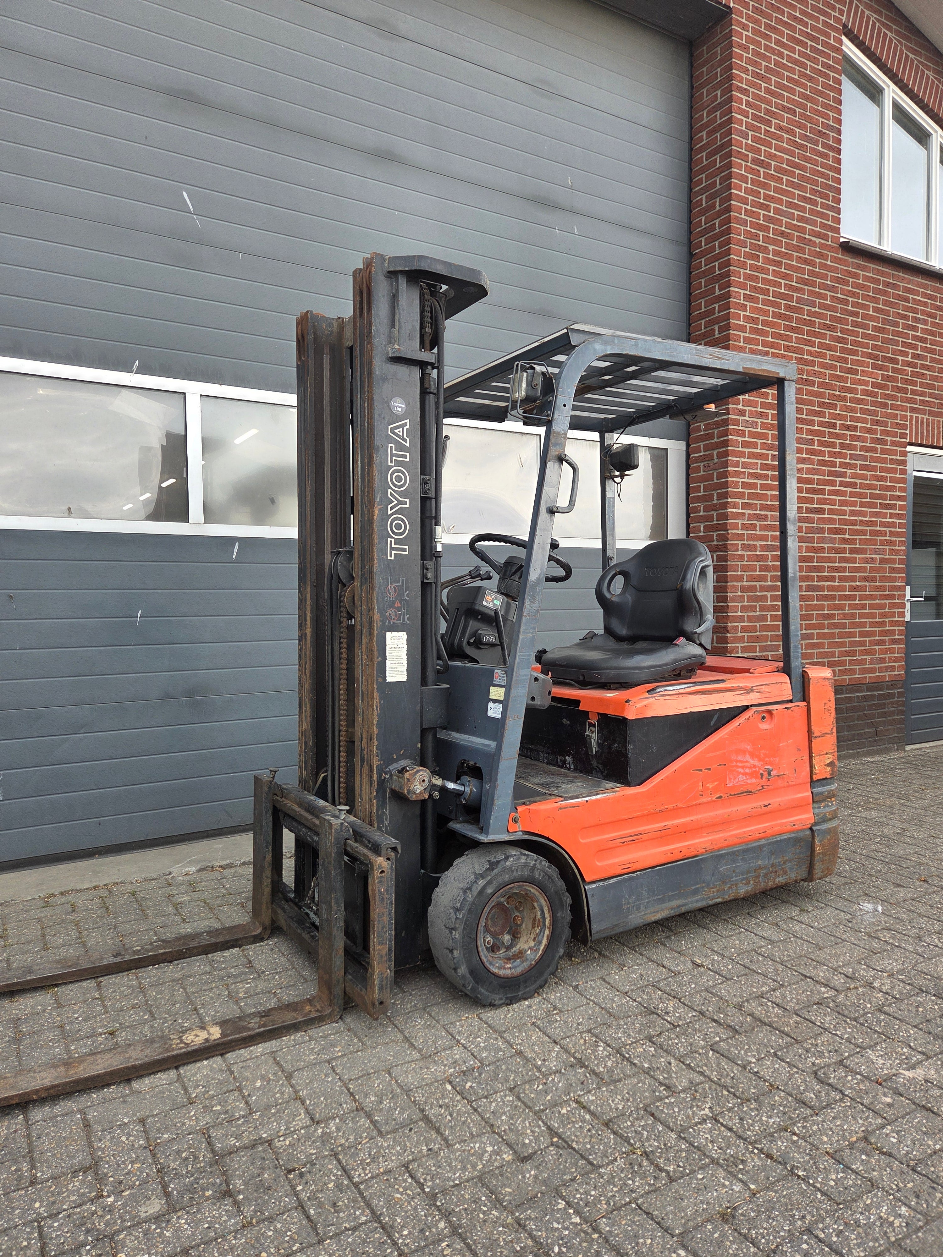 Heftruck Toyota 1800 Kg Triplex Sideshift Freelift 2002