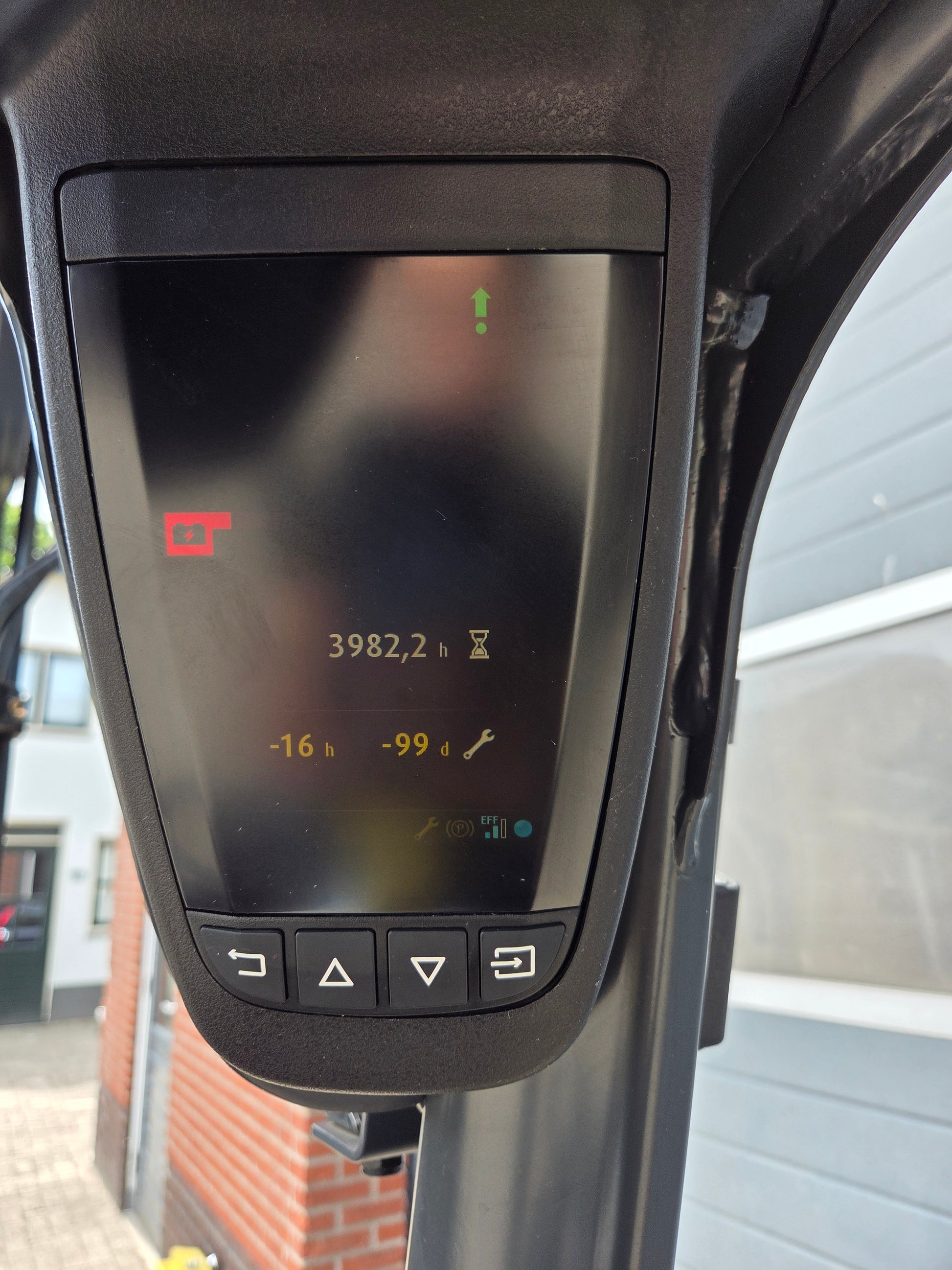 Heftruck Linde E12 Triplex Sideshift Freelift 6500 mm 2018 nieuwstaat