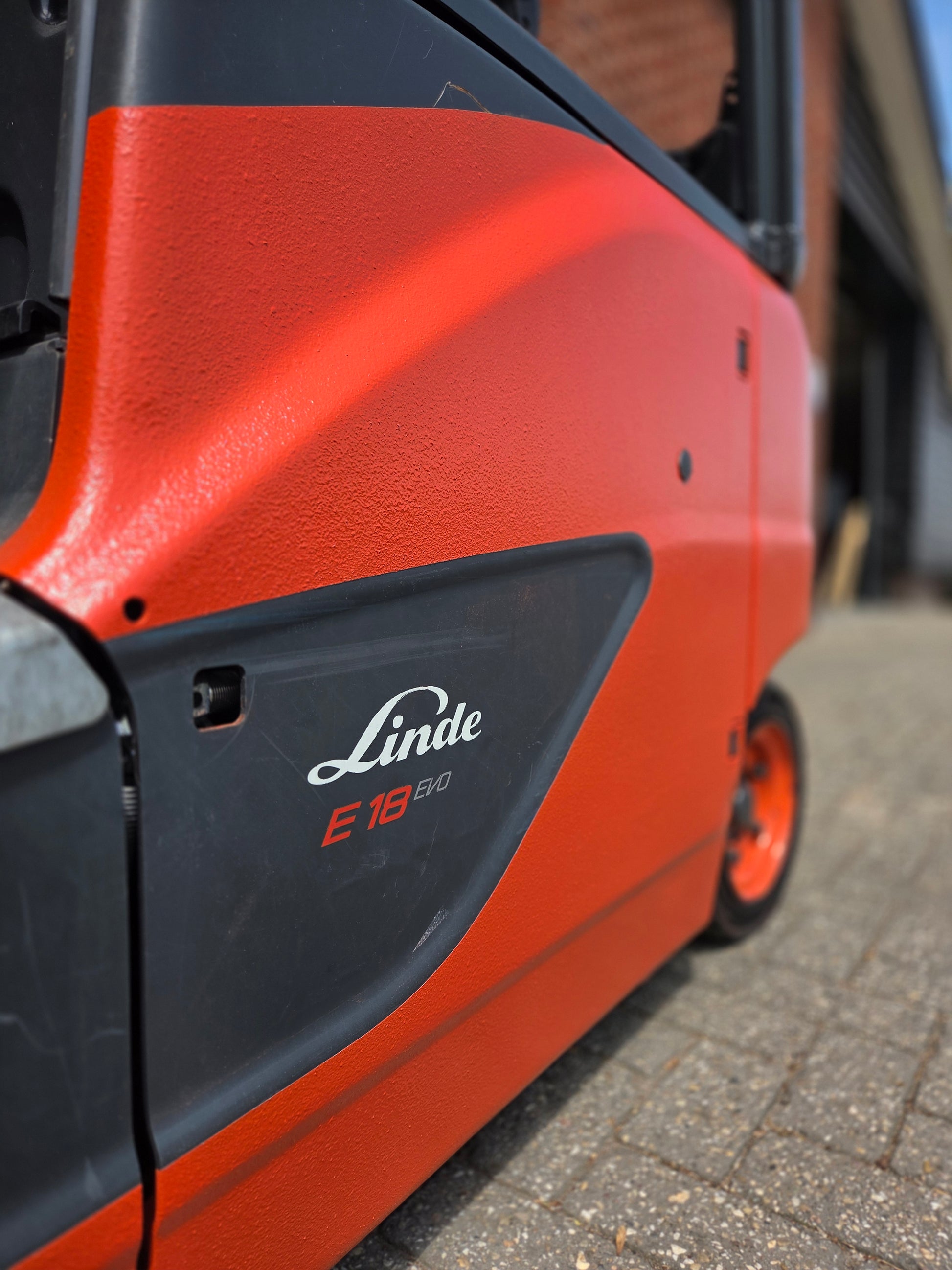 Heftruck Linde E18 Triplex Sideshift Freelift 4650 mm 2018