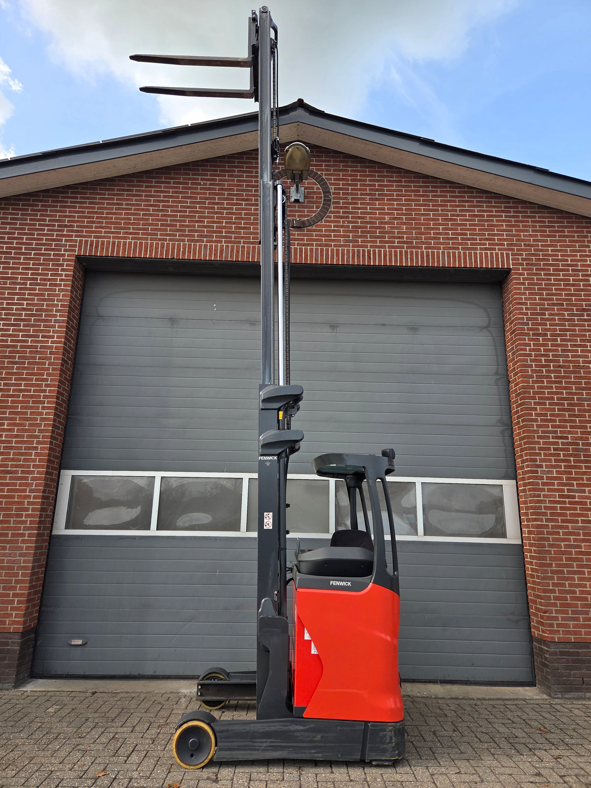 Reachtruck Linde 1000 Kg Triplex Sideshift Freelift 2019 625 cm