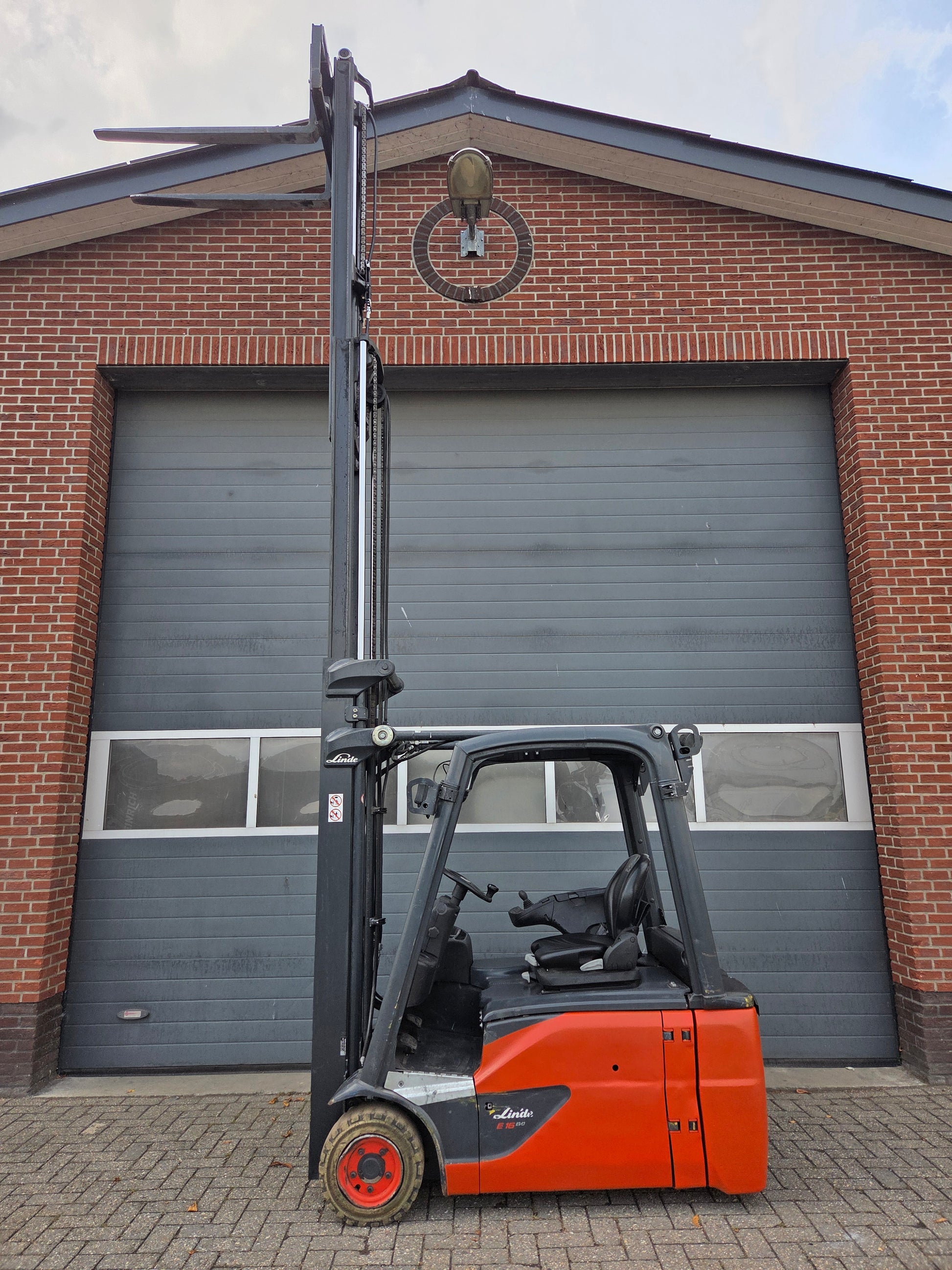 Heftruck Linde E16L-02 Triplex Sideshift Freelift 2021