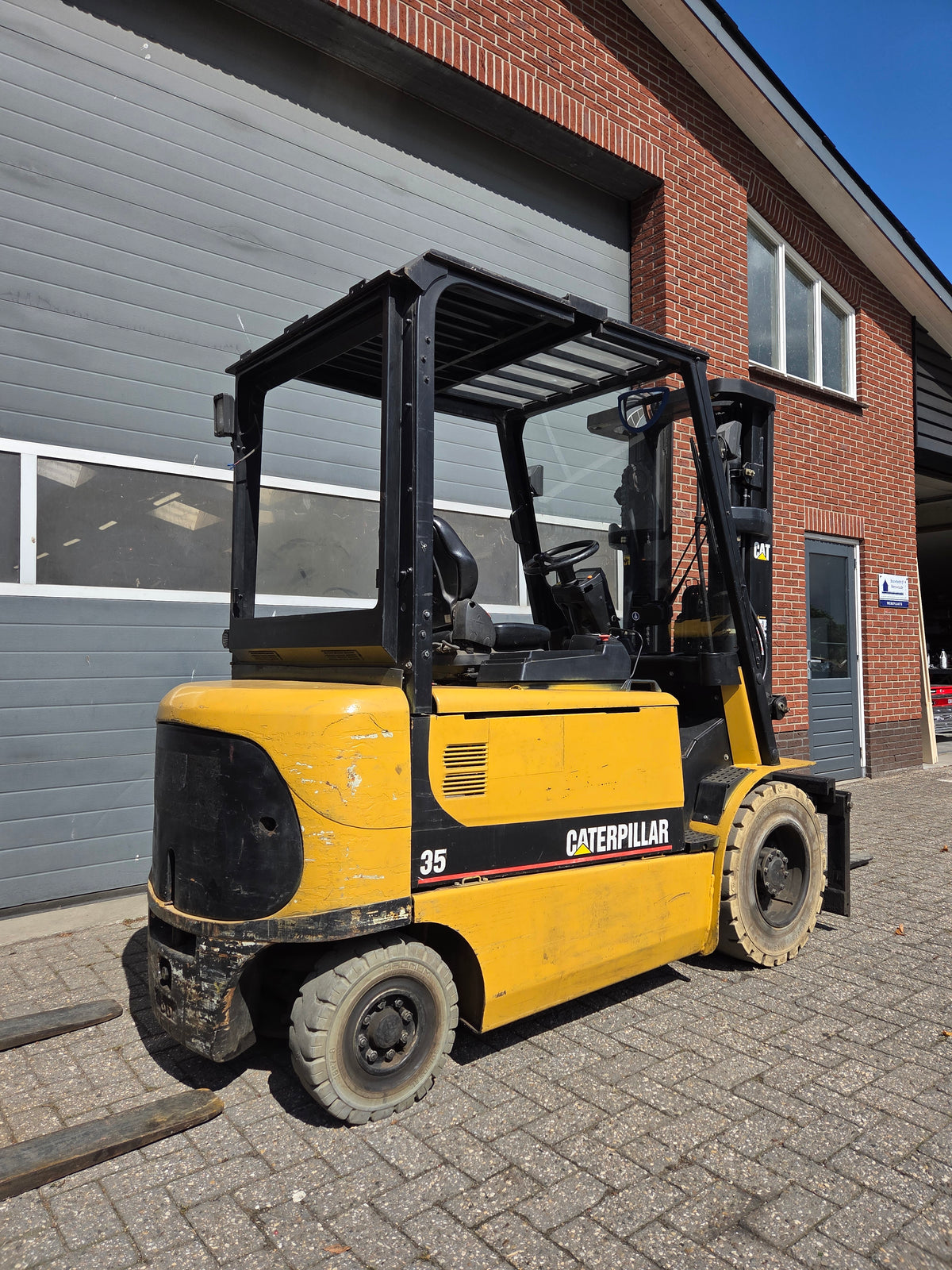 Heftruck Caterpillar 3500 Kg Triplex Sideshift Freelift 4700 mm 2003