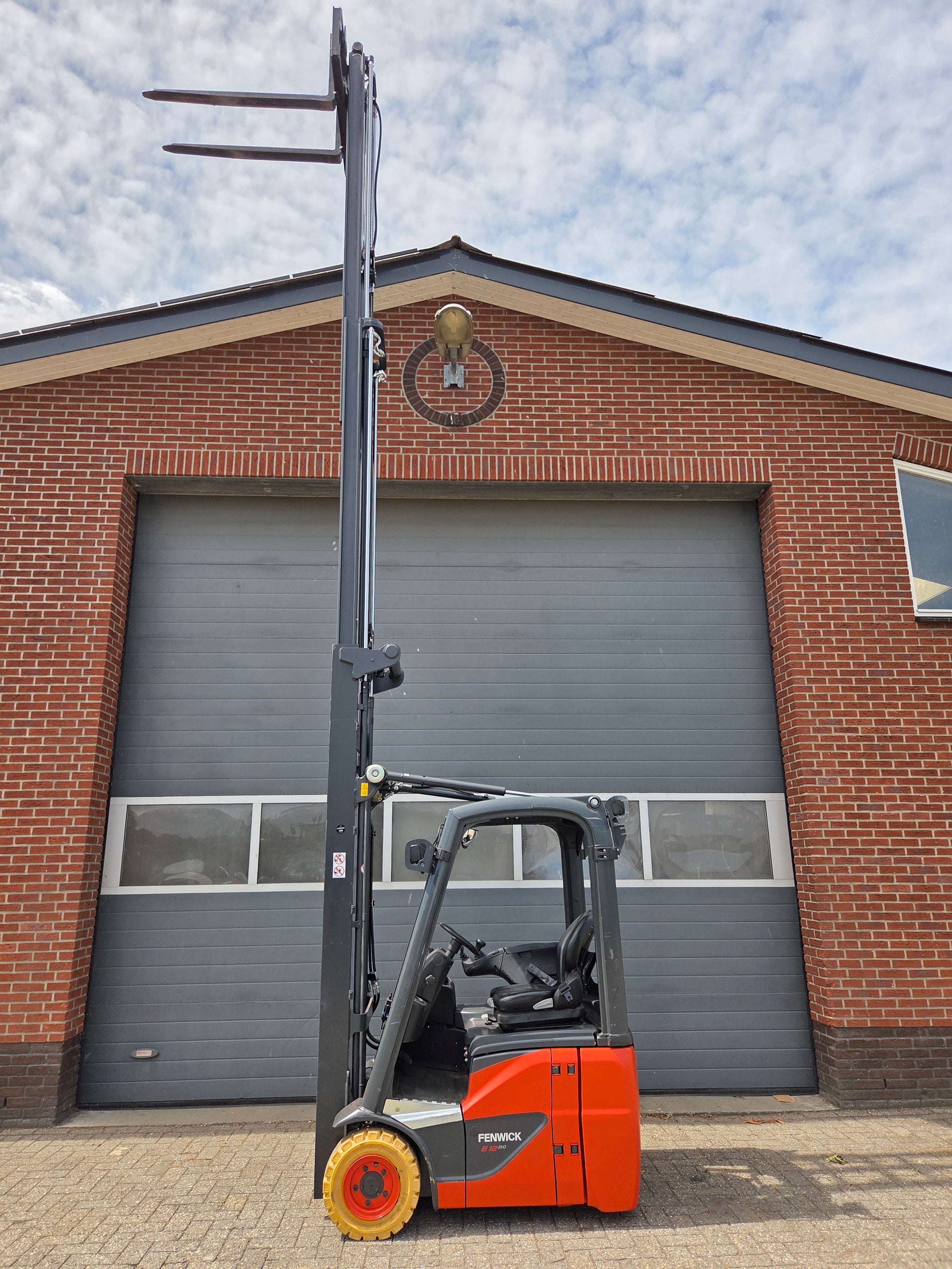 Heftruck Linde E12 Triplex Sideshift Freelift 6500 mm 2018 nieuwstaat