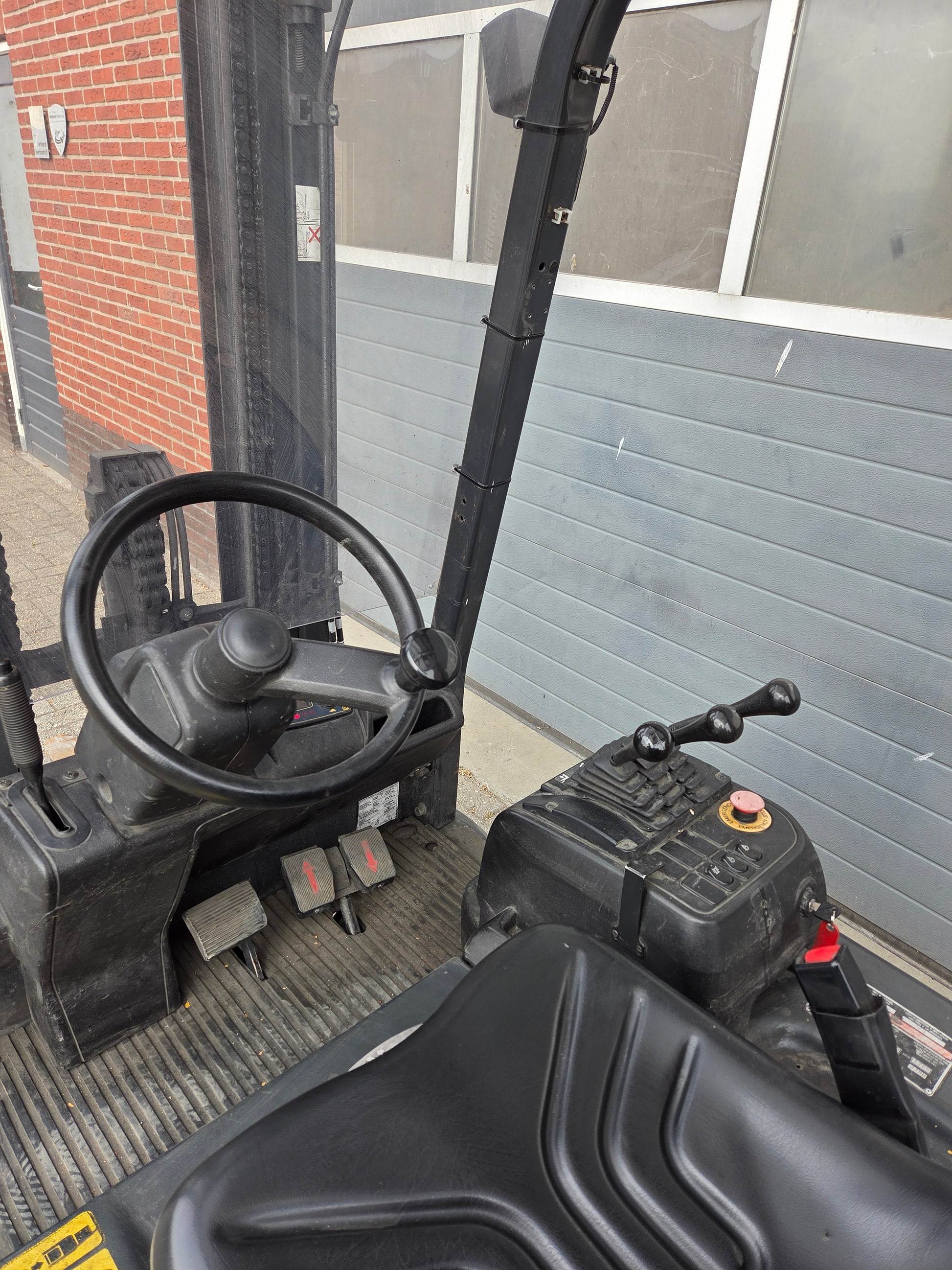Heftruck OM XE20 Triplex Sideshift Freelift 4800 mm 2010