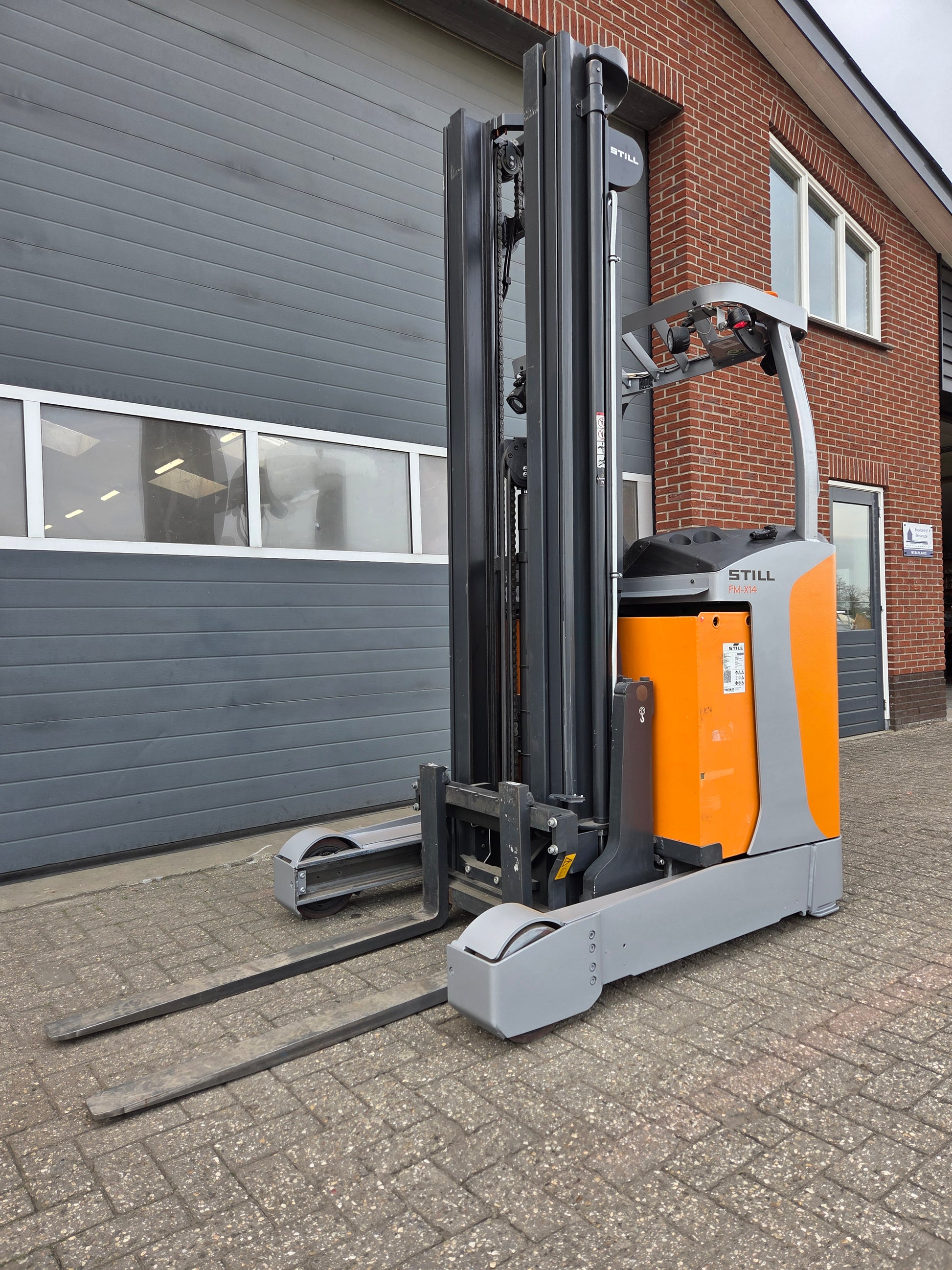Reachtruck Still FM-X14 Triplex Freelift 7080 mm 2021 camera