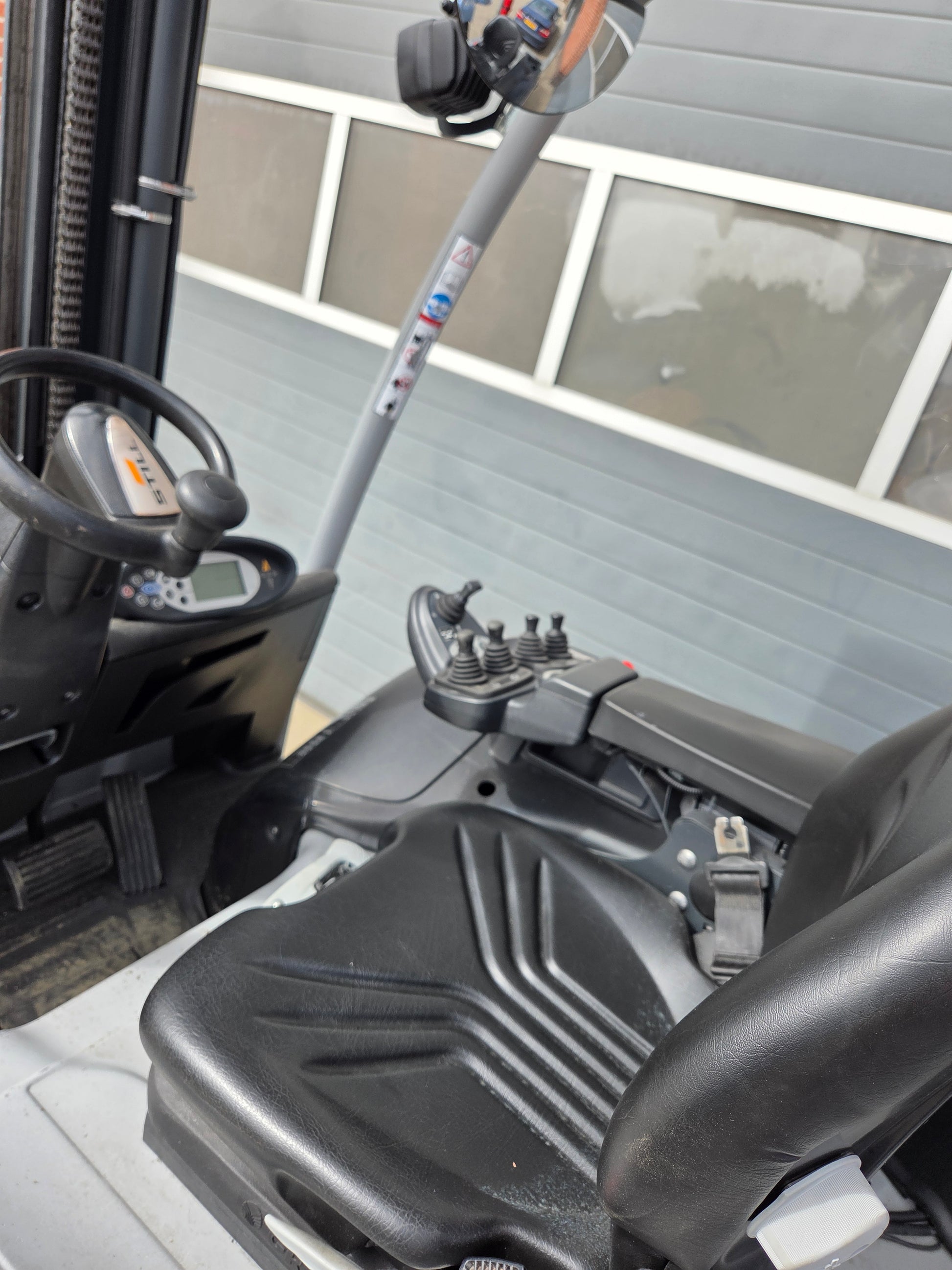 Heftruck Still RX60-30 Triplex Sideshift 4e functie 6000 mm 2019