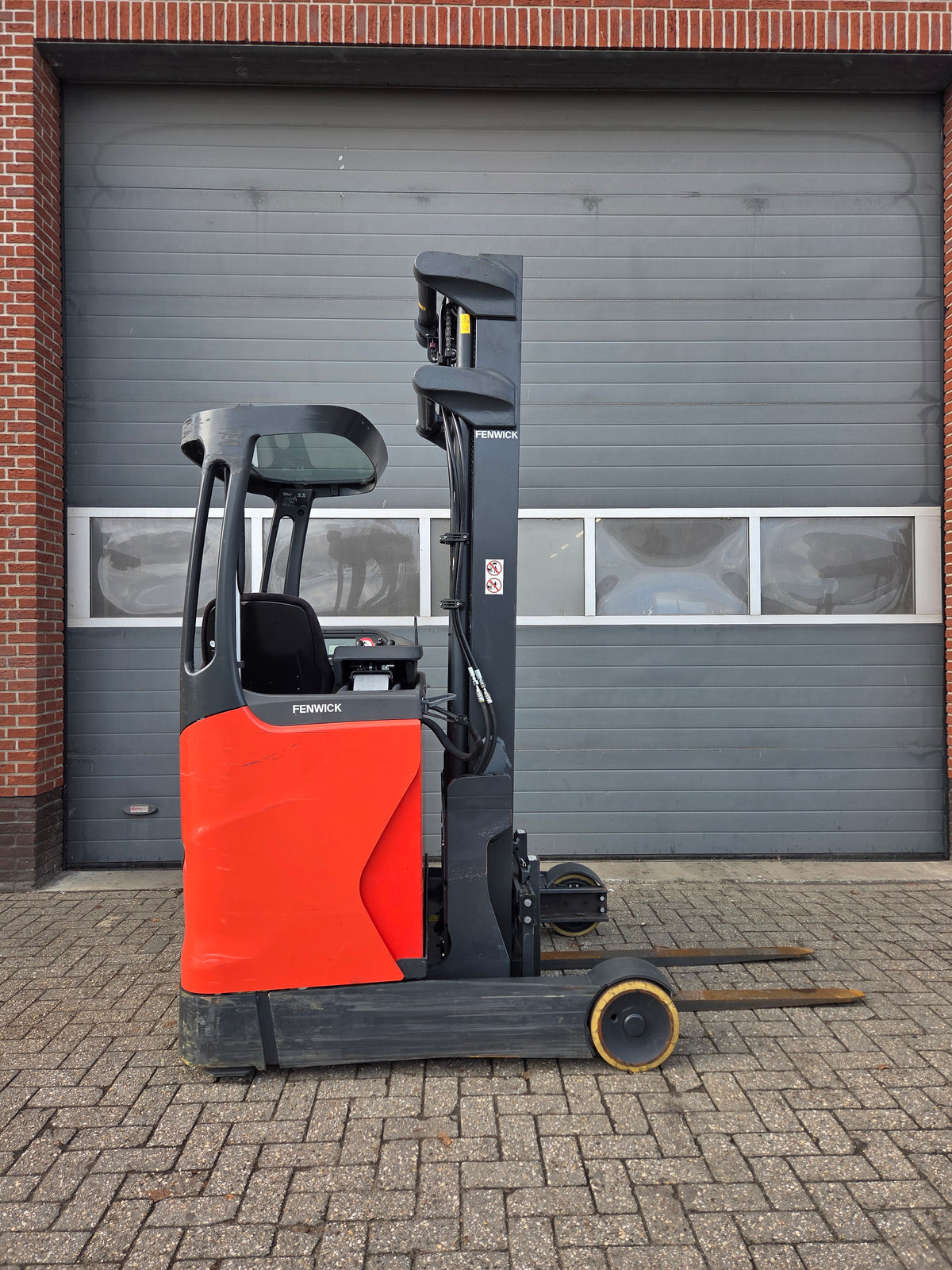 Reachtruck Linde 1000 Kg Triplex Sideshift Freelift 2019 625 cm