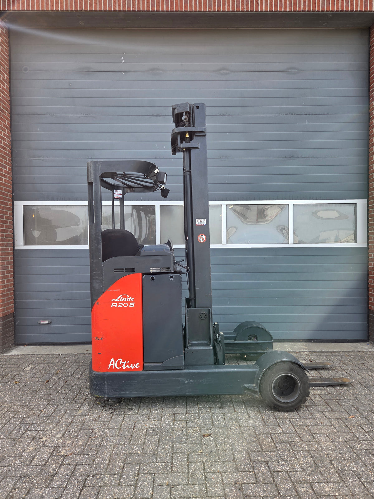 Buitenreachtruck Linde R20G-12 Triplex Sideshift Freelift