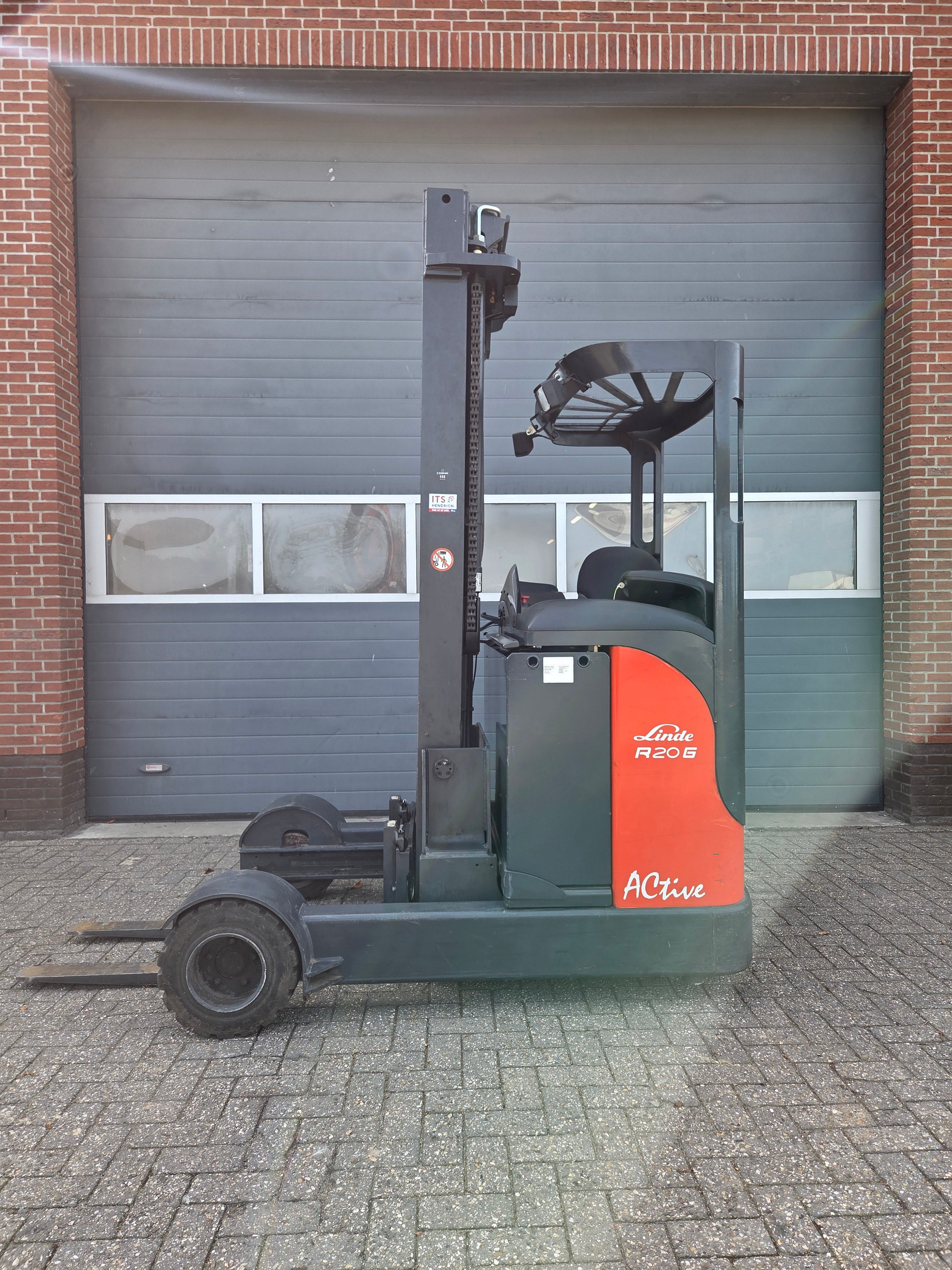 Buitenreachtruck Linde R20G-12 Triplex Sideshift Freelift