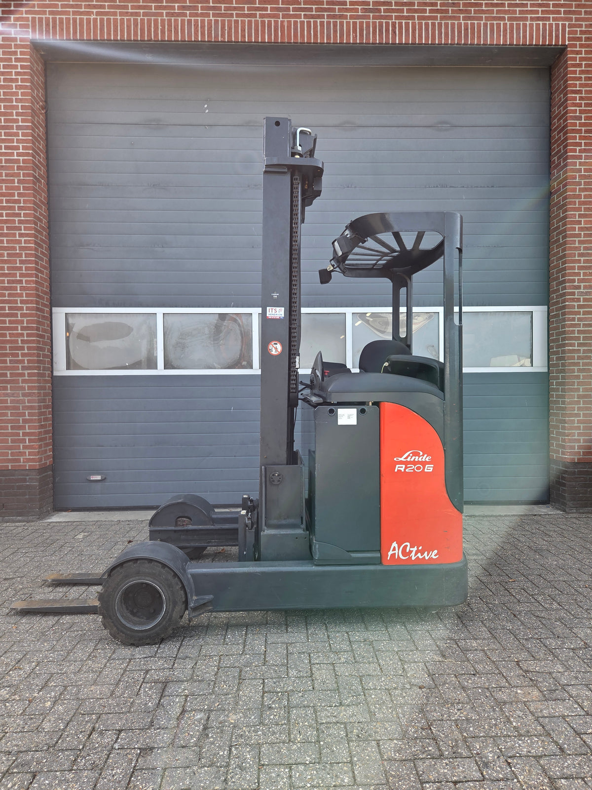 Buitenreachtruck Linde R20G-12 Triplex Sideshift Freelift
