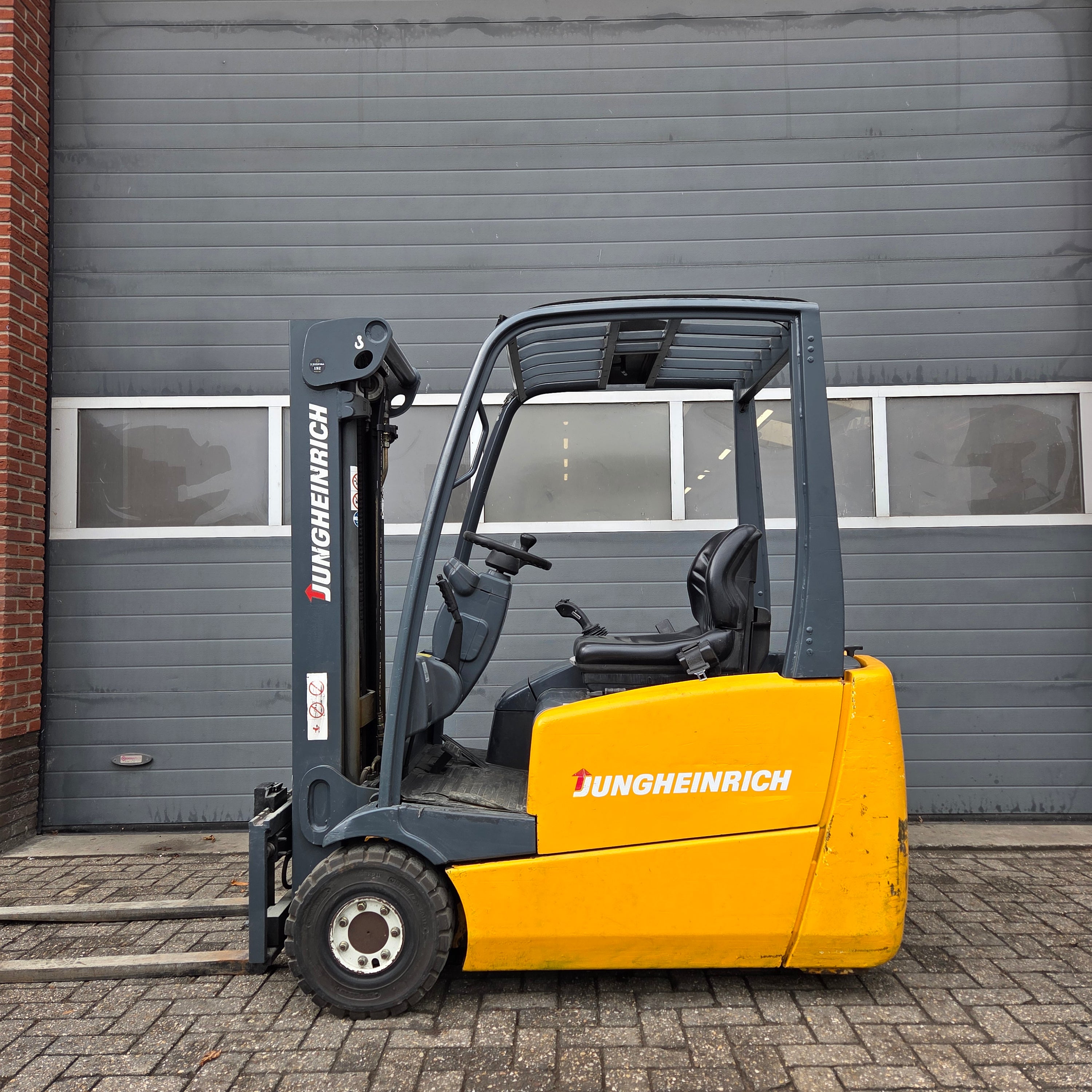 Heftruck Jungheinrich EFG216K Triplex Sideshift Freelift 2004