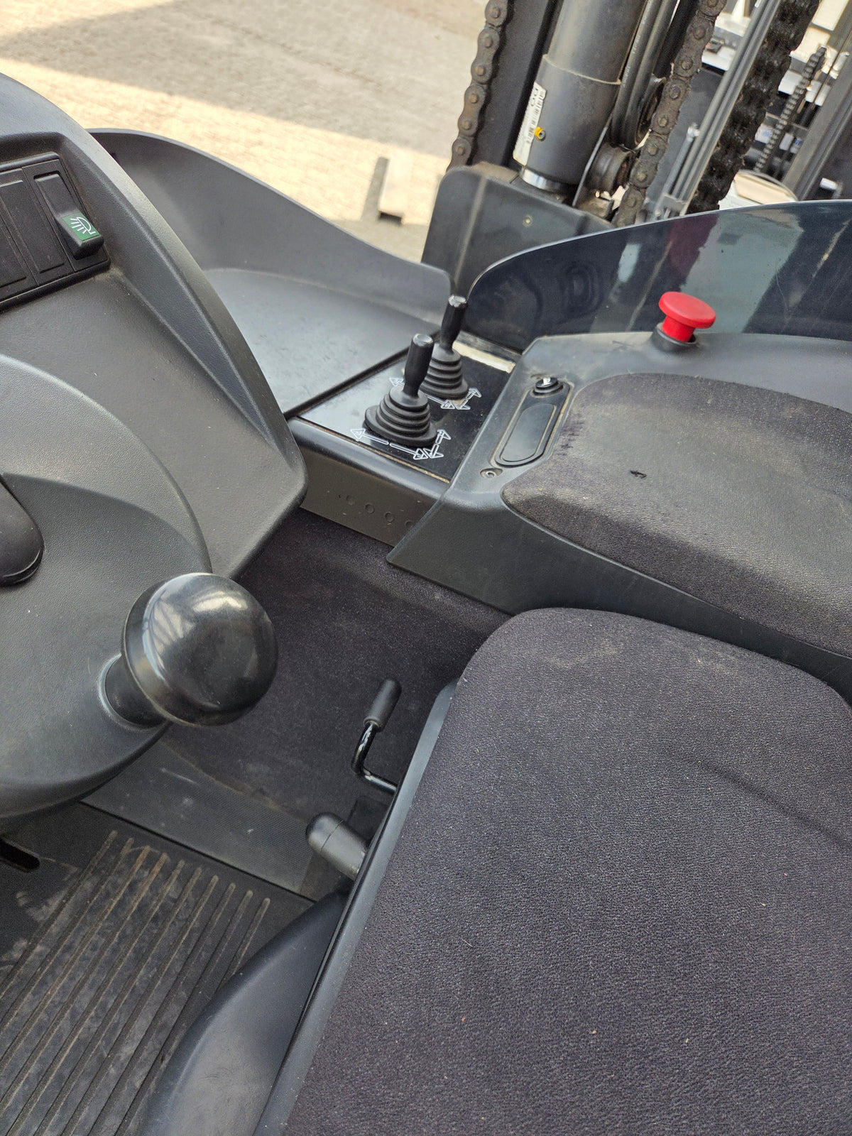 Buitenreachtruck Linde R20G-12 Triplex Sideshift Freelift